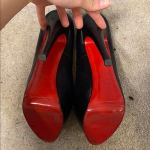 Christian louboutin pumps